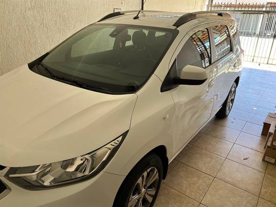 CHEVROLET SPIN 1.8 PREMIER 8V FLEX 4P AUTOMÁTICO CHEVROLET SPIN 1.8 PREMIER 8V FLEX 4P AUTOMÁTICO
